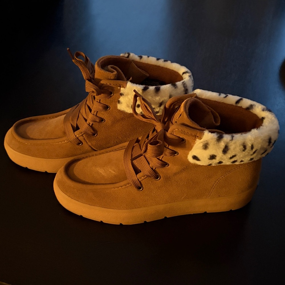 Keds Brown Suede Shoes - Size 8